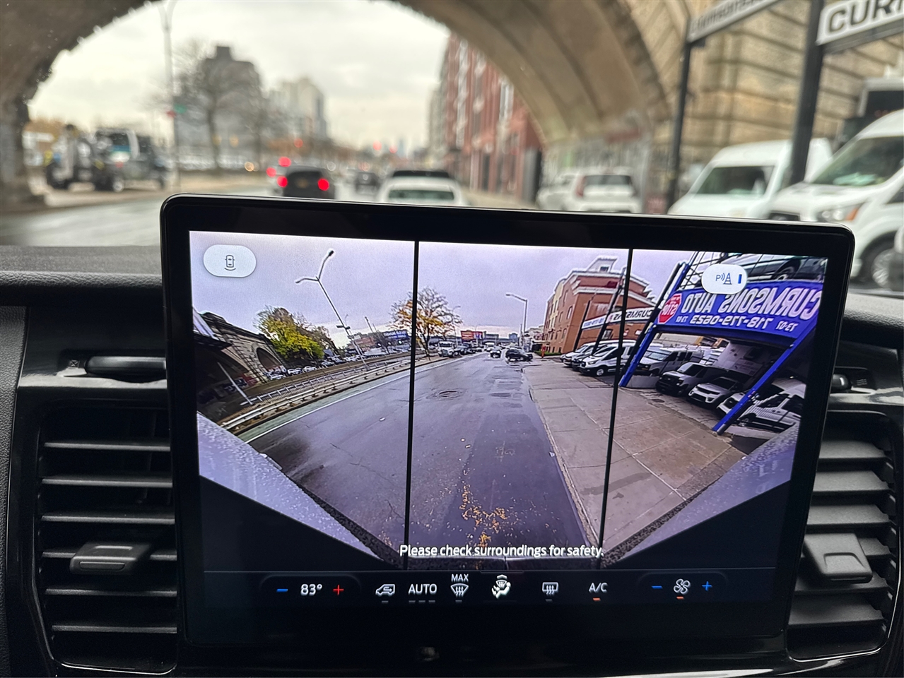 Ford Transit Passenger Wagon T-350 148" Med Roof XLT RWD 2024