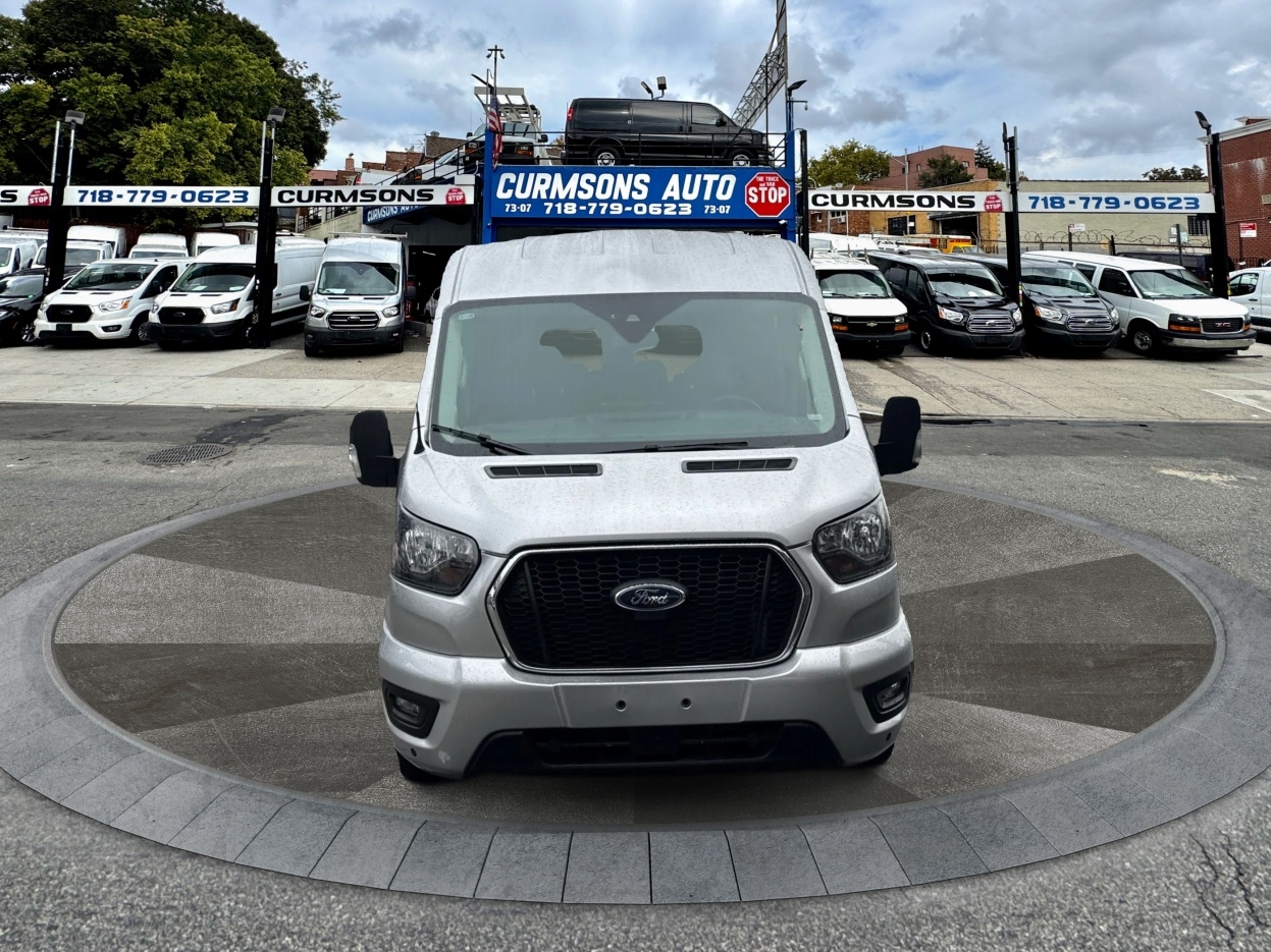Ford Transit Passenger Wagon T-350 148" Med Roof XLT RWD 2024