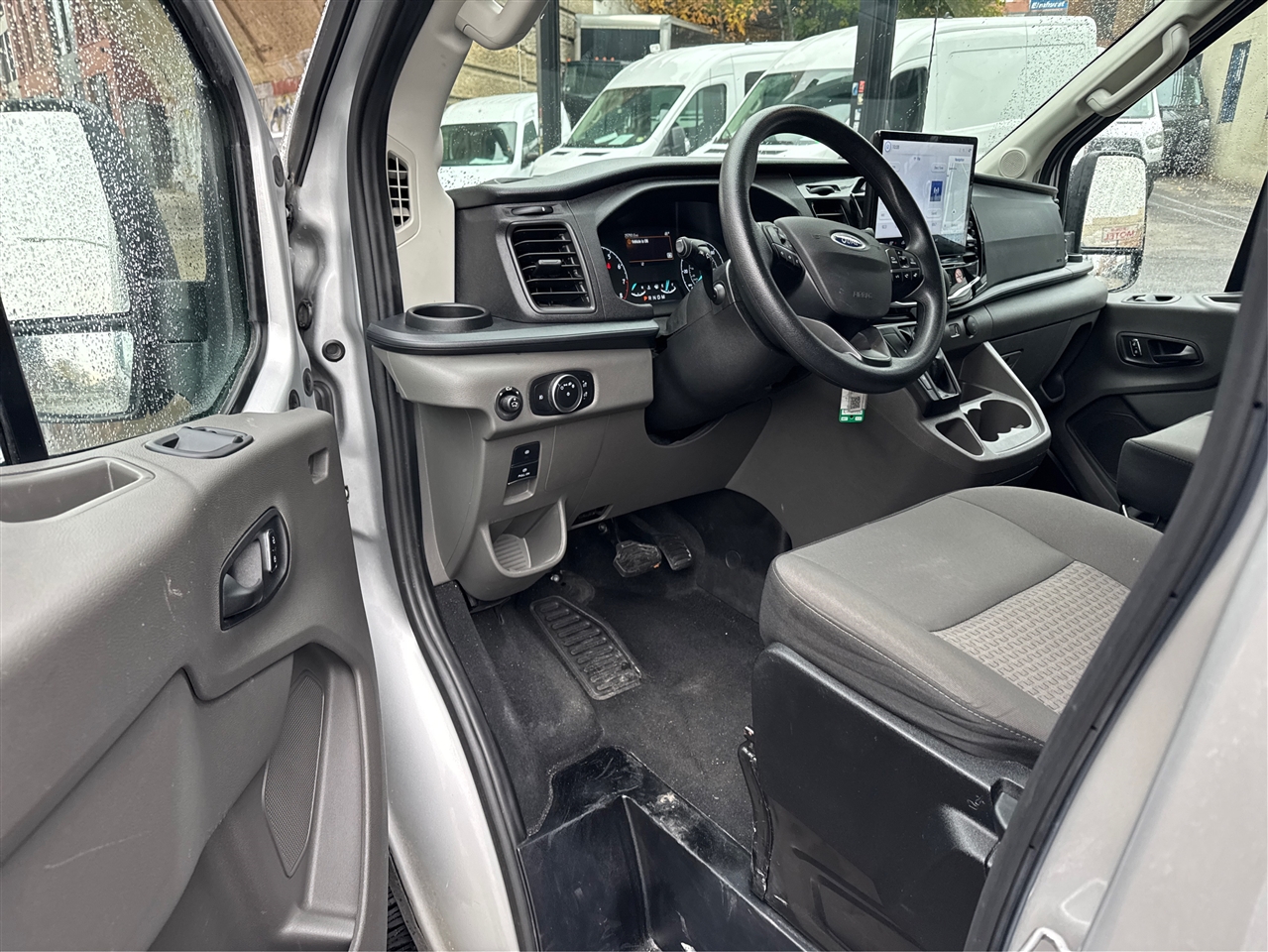 Ford Transit Passenger Wagon T-350 148" Med Roof XLT RWD 2024