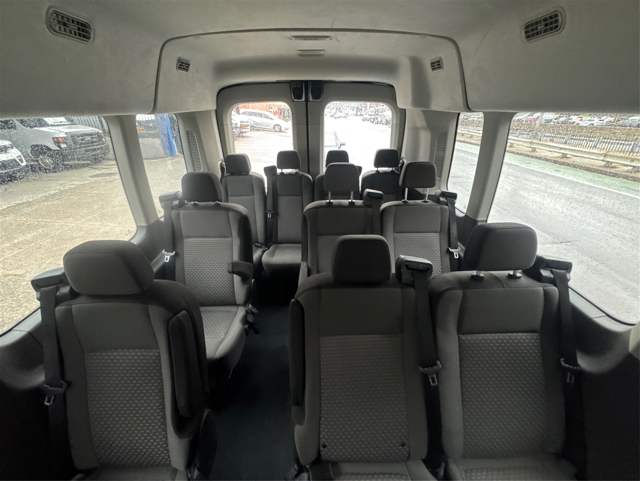 Ford Transit Passenger Wagon T-350 148" Med Roof XLT RWD 2024