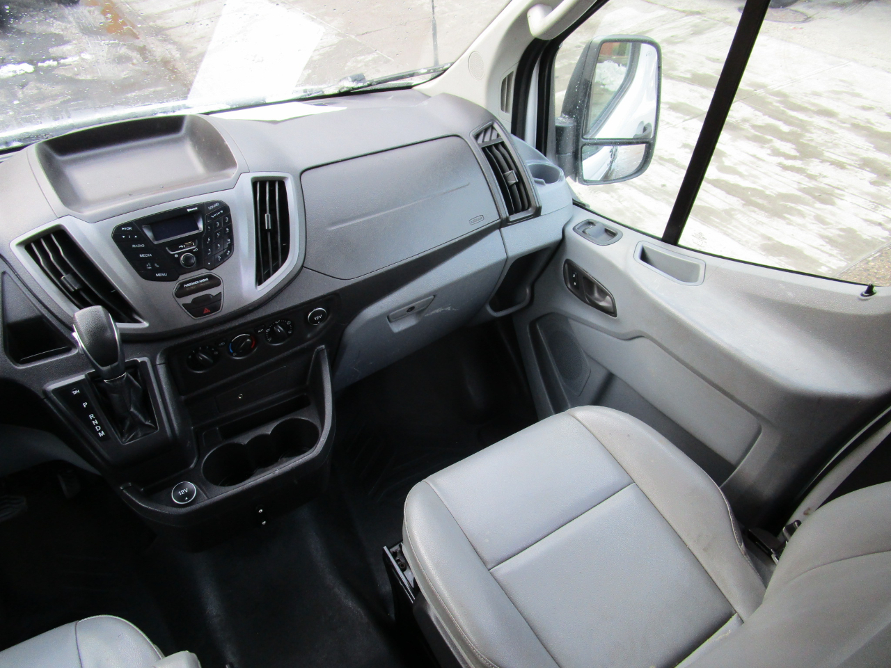 Ford Transit Van T-250 130" Med Rf 9000 GVWR Sliding RH Dr 2018