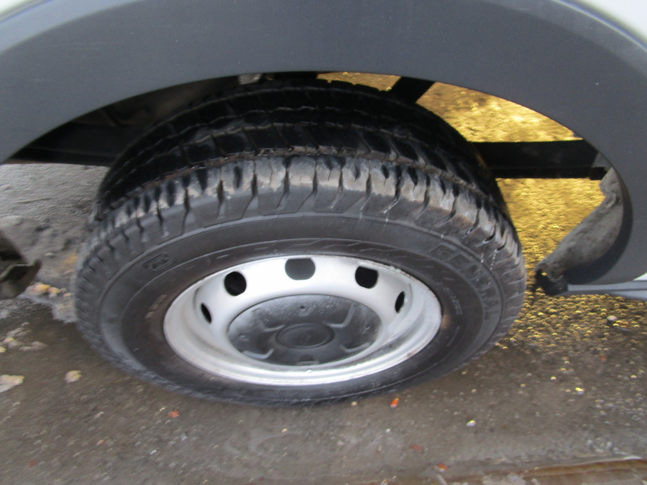 Ford Transit Van T-250 130" Med Rf 9000 GVWR Sliding RH Dr 2018