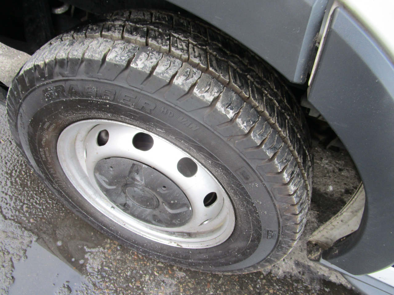 Ford Transit Van T-250 130" Med Rf 9000 GVWR Sliding RH Dr 2018