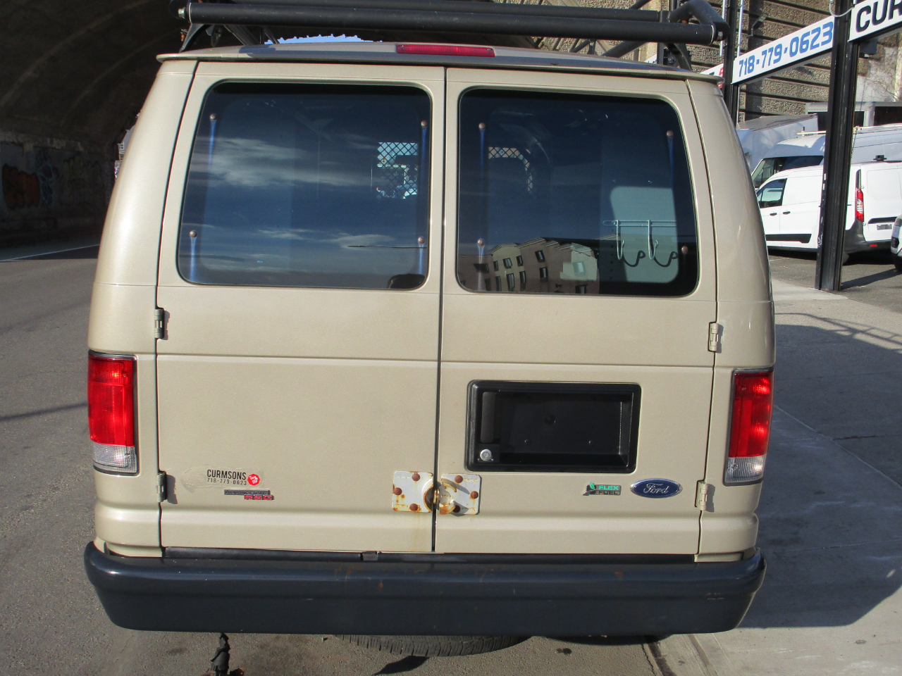 Ford Econoline Cargo Van E-150 Commercial 2014