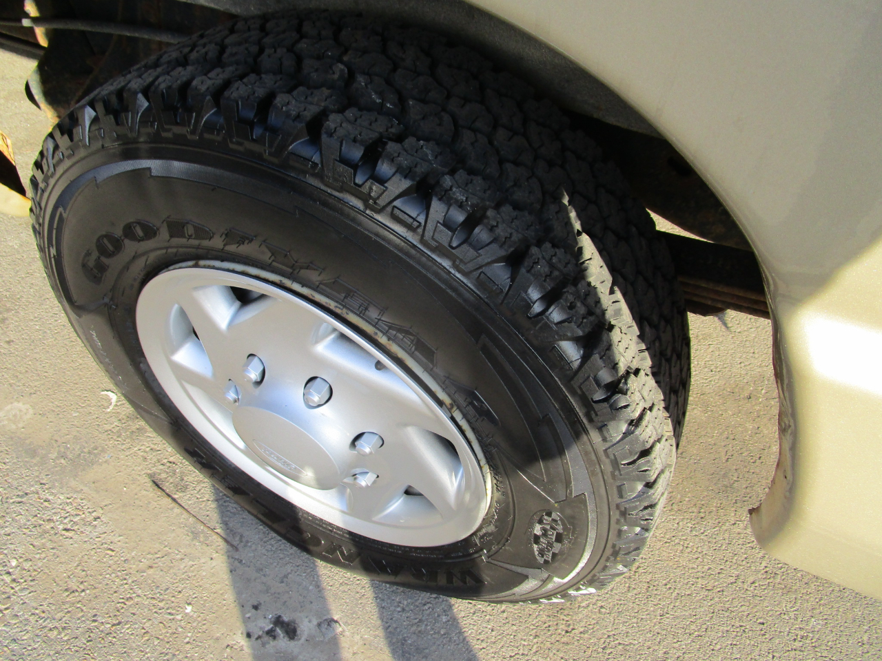 Ford Econoline Cargo Van E-150 Commercial 2014