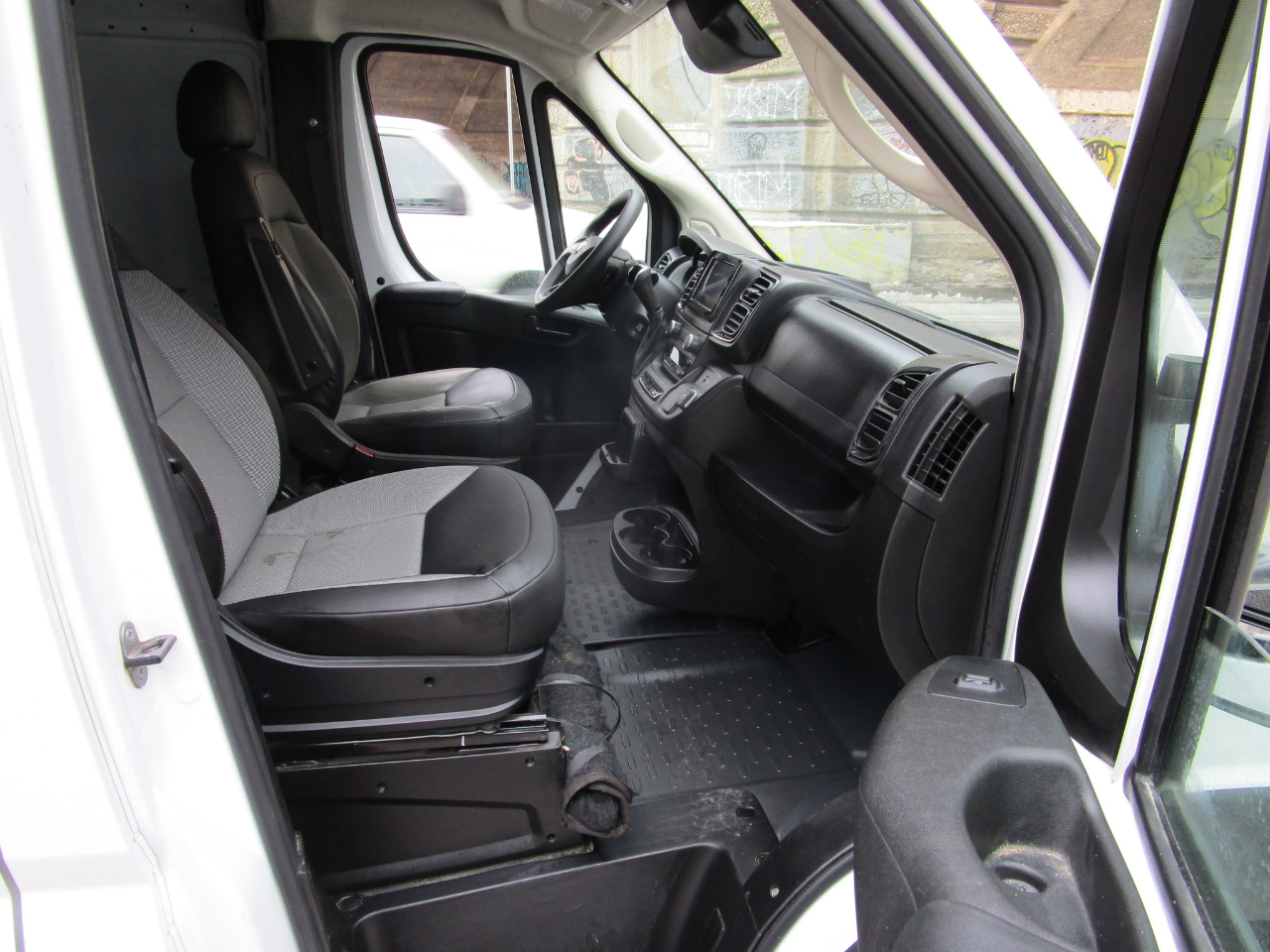 RAM ProMaster Cargo Van Tradesman 2500 High Roof 159" WB w/Pass Seat 2024