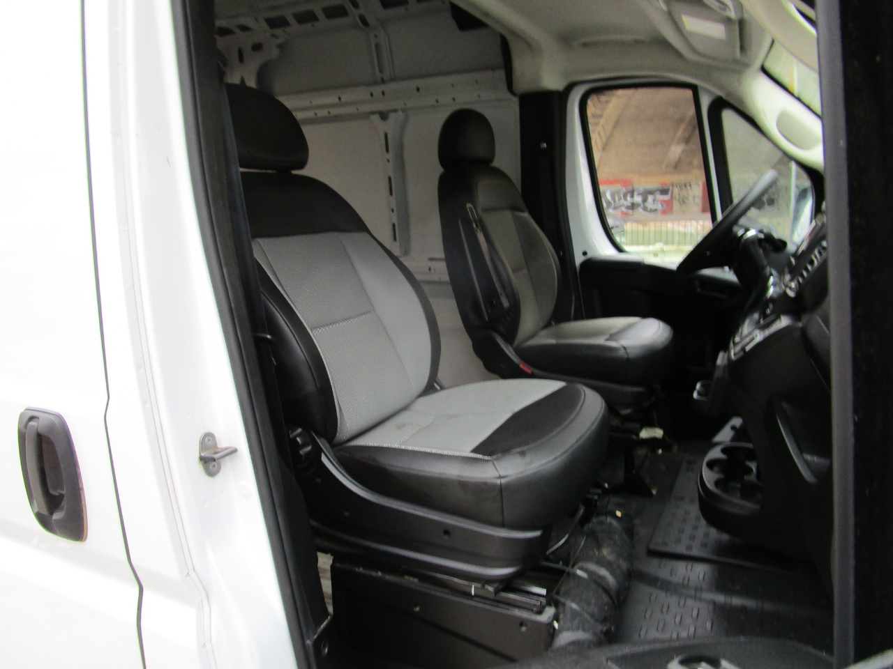 RAM ProMaster Cargo Van Tradesman 2500 High Roof 159" WB w/Pass Seat 2024