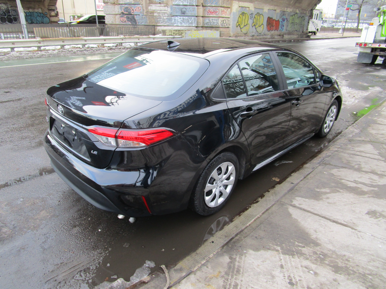 Toyota Corolla LE CVT (Natl) 2024
