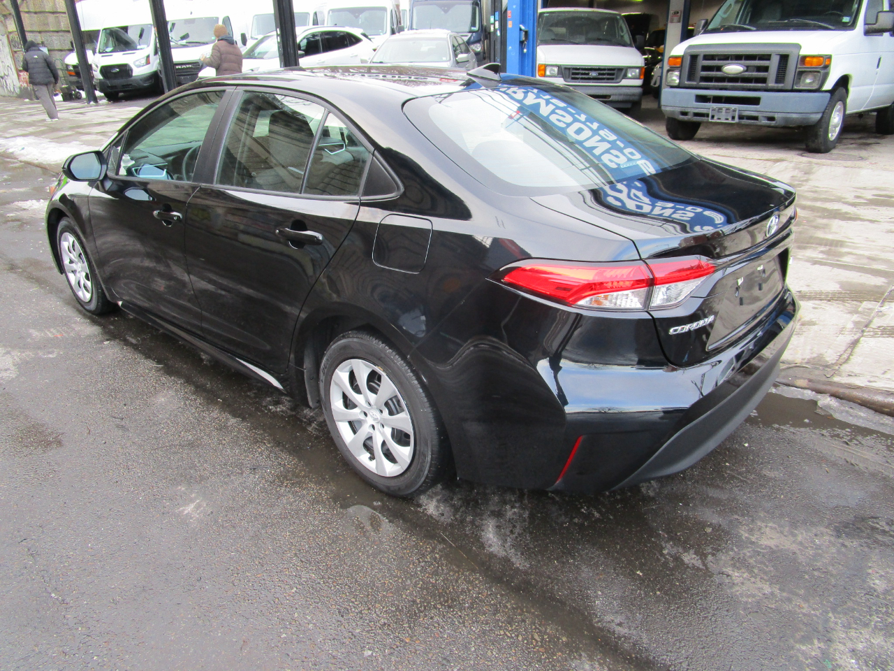 Toyota Corolla LE CVT (Natl) 2024
