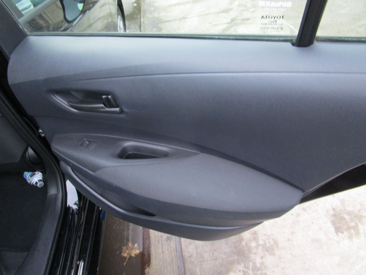 Toyota Corolla LE CVT (Natl) 2024