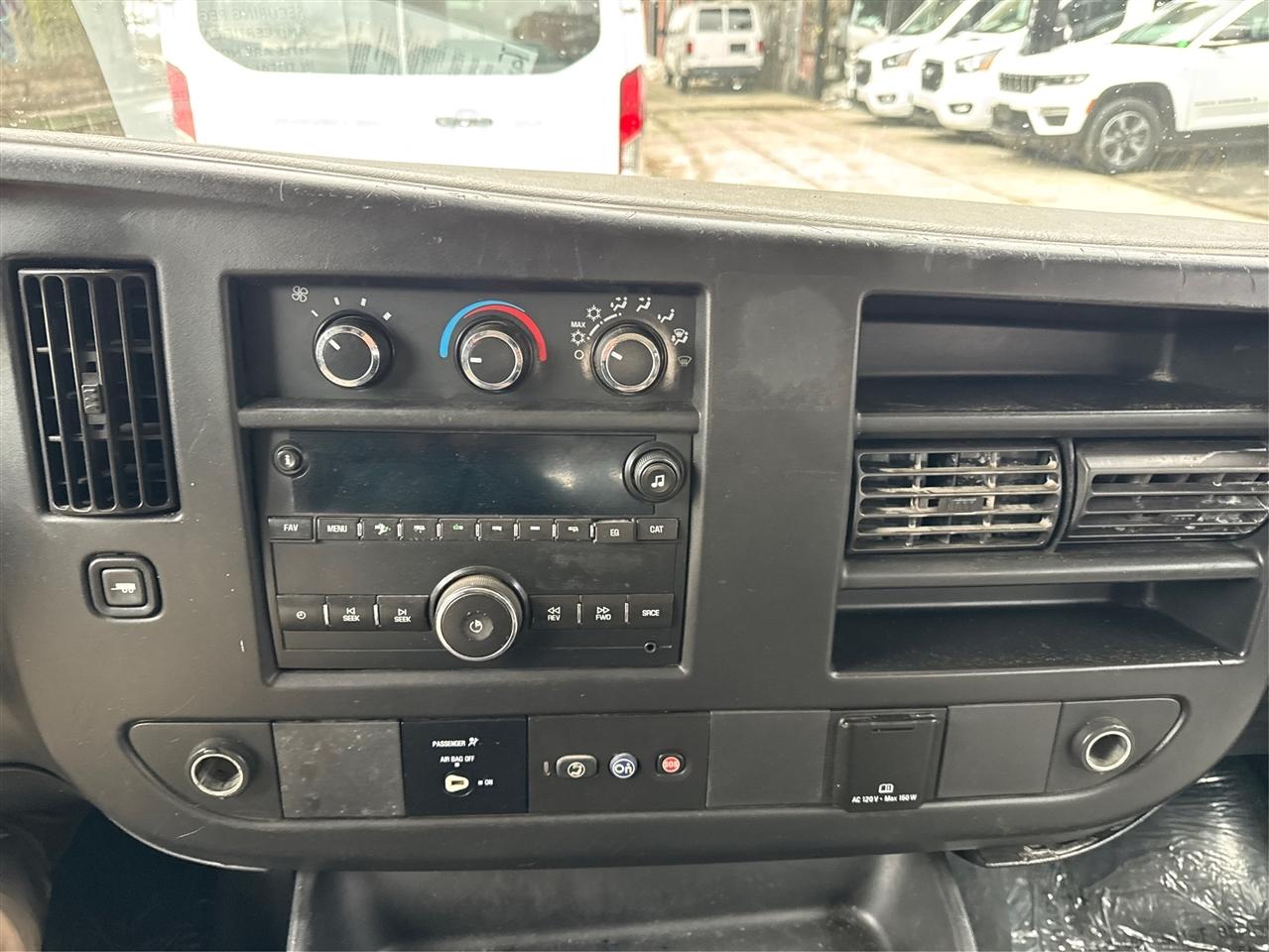 Chevrolet Express Passenger RWD 2500 135" LT 2015