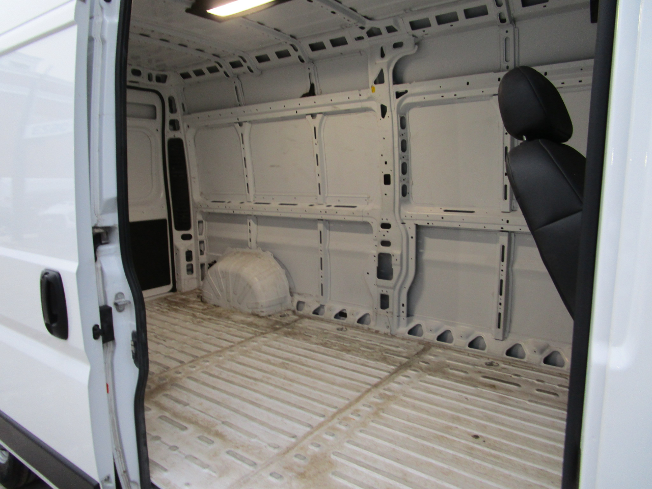 RAM ProMaster Cargo Van Tradesman 3500 High Roof 159" WB w/Pass Seat 2025