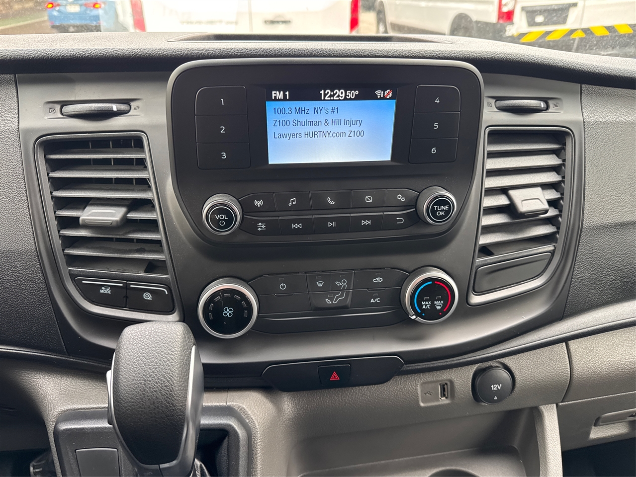 Ford Transit Cargo Van T-250 148" Med Rf 9070 GVWR RWD 2025