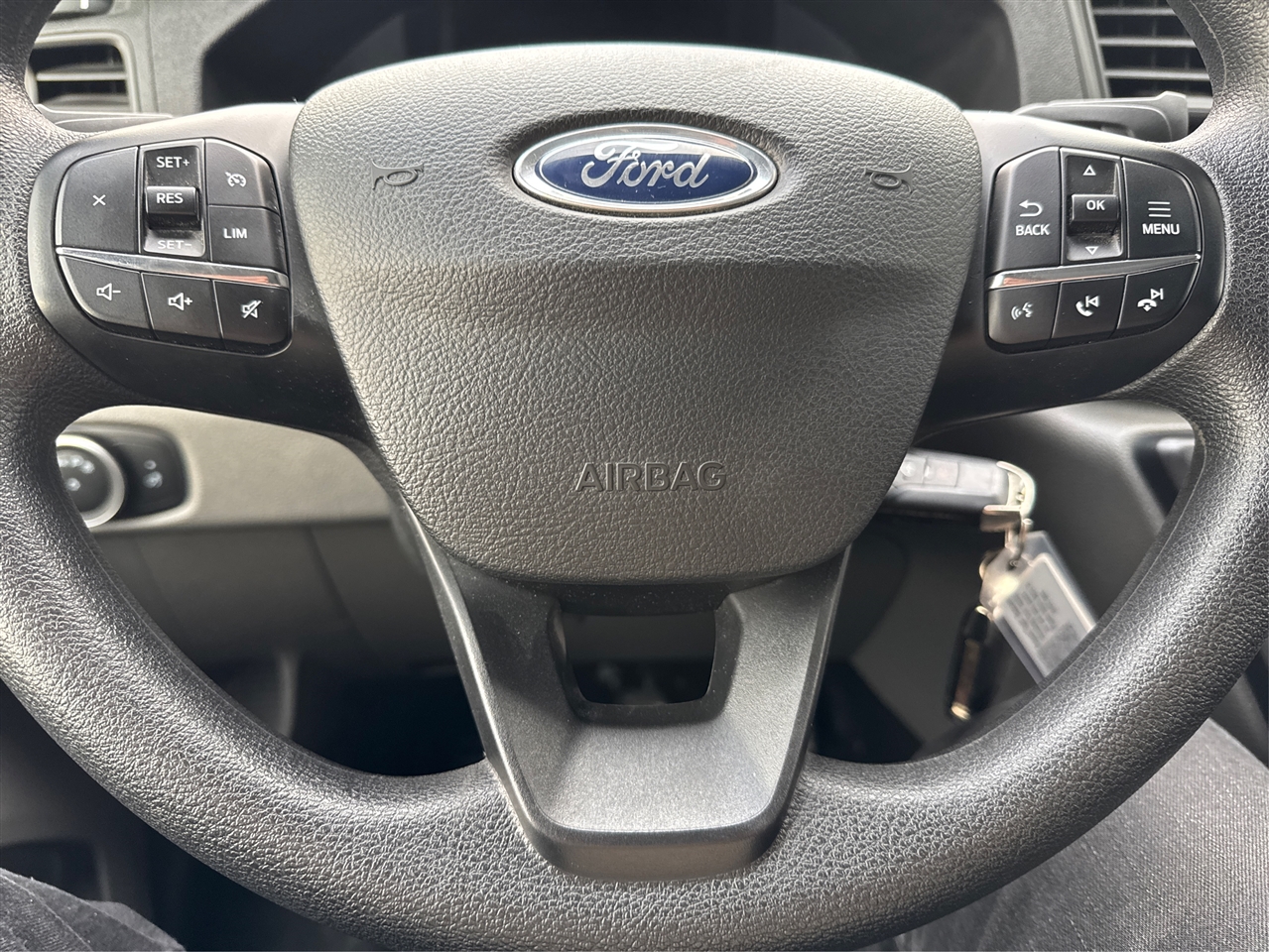 Ford Transit Cargo Van T-250 148" Med Rf 9070 GVWR RWD 2025