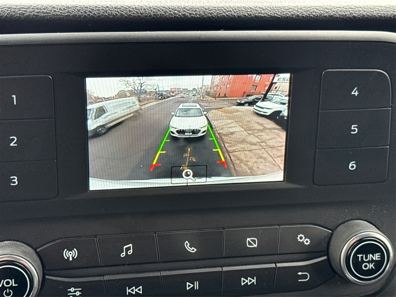 Ford Transit Cargo Van T-250 148" Med Rf 9070 GVWR RWD 2025