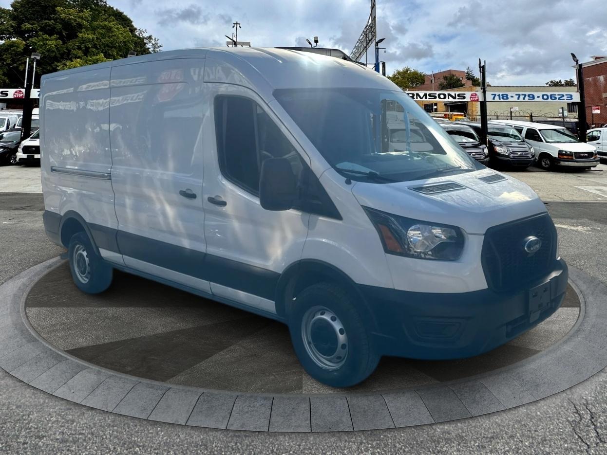Ford Transit Cargo Van T-250 148" Med Rf 9070 GVWR RWD 2023