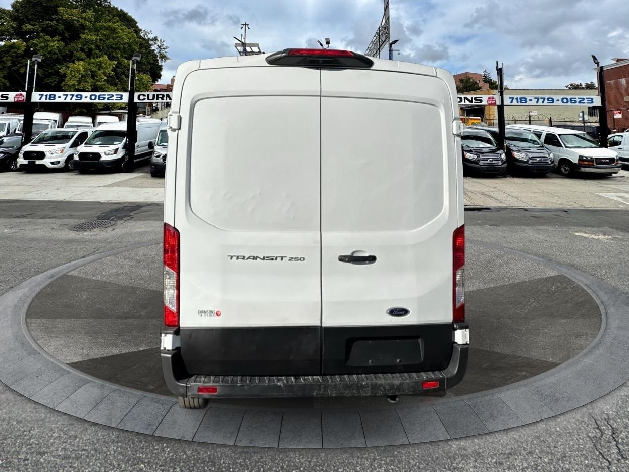 Ford Transit Cargo Van T-250 148" Med Rf 9070 GVWR RWD 2023