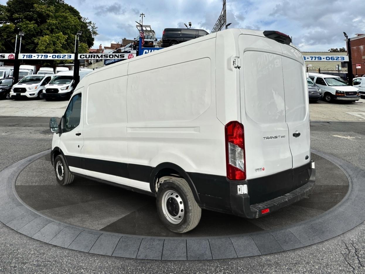 Ford Transit Cargo Van T-250 148" Med Rf 9070 GVWR RWD 2023