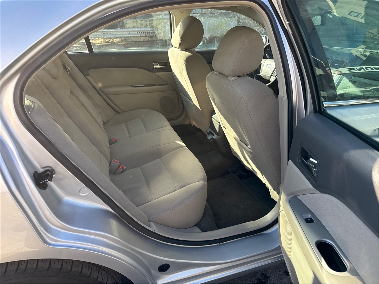 Ford Fusion 4dr Sdn Hybrid FWD 2012