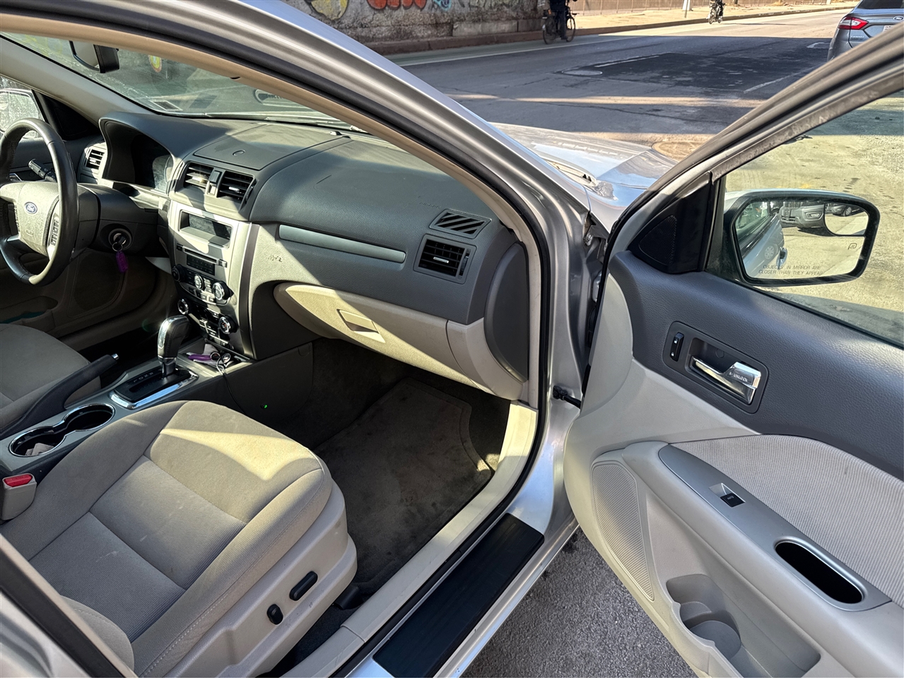 Ford Fusion 4dr Sdn Hybrid FWD 2012