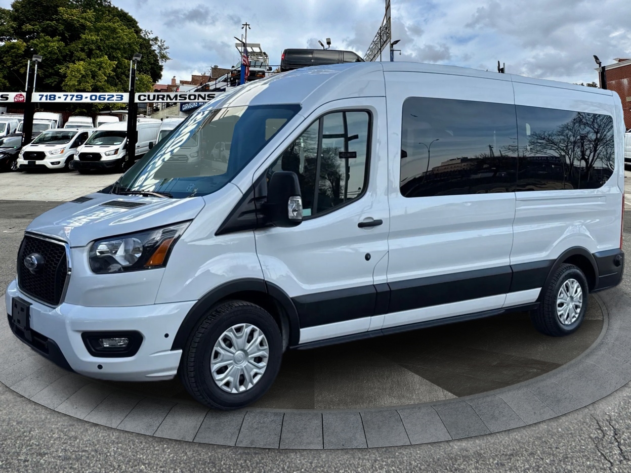 Ford Transit Passenger Wagon T-350 148" Med Roof XLT RWD 2024