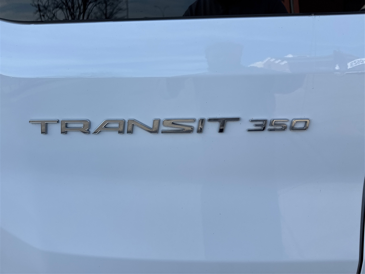 Ford Transit Passenger Wagon T-350 148" Med Roof XLT RWD 2024