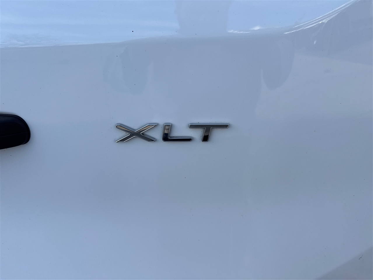 Ford Transit Passenger Wagon T-350 148" Med Roof XLT RWD 2024