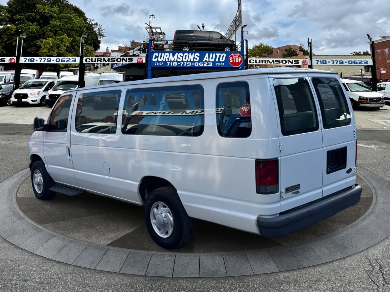 Ford Econoline Wagon E-350 Super Ext XLT 2006