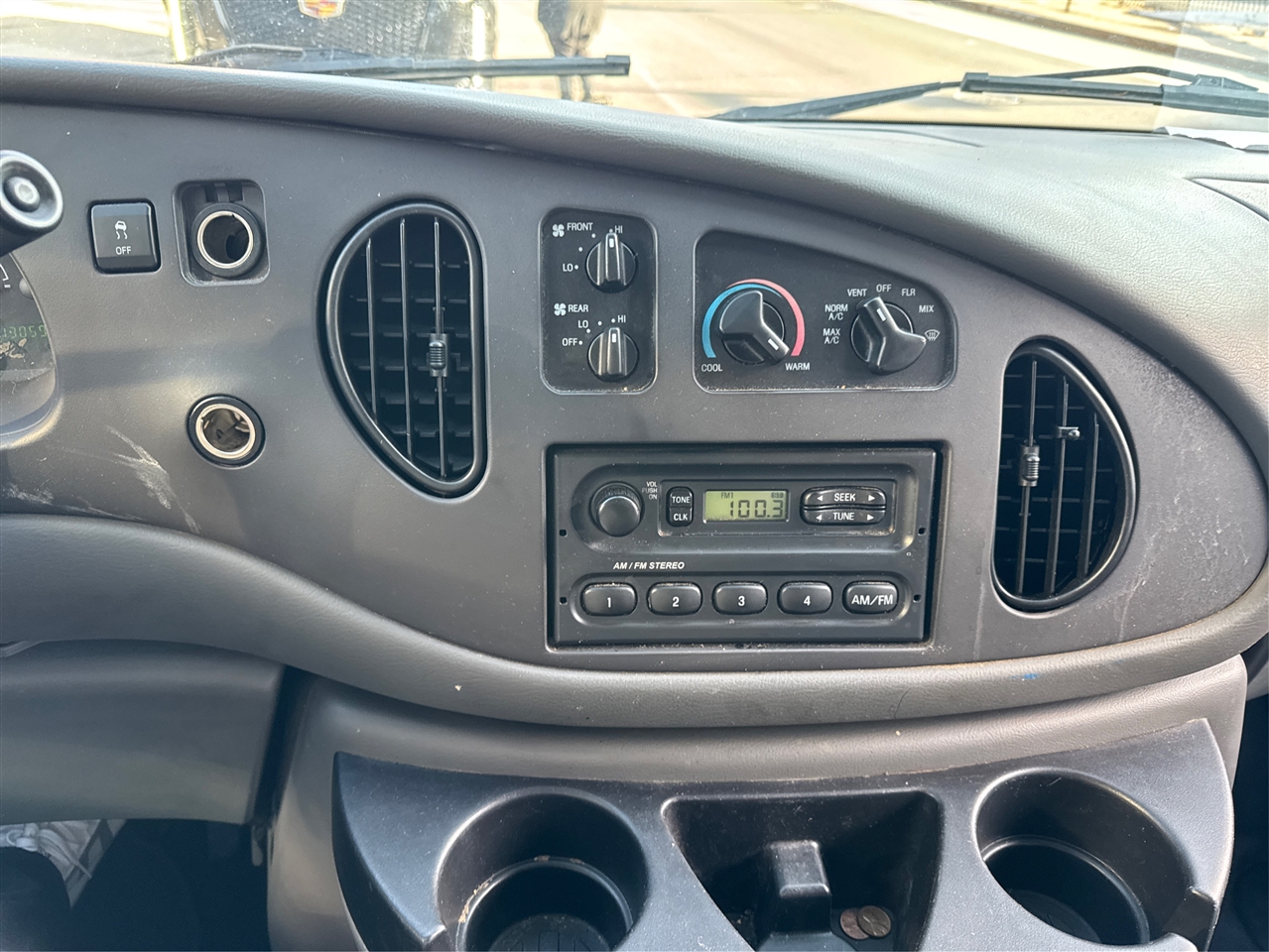 Ford Econoline Wagon E-350 Super Ext XLT 2006