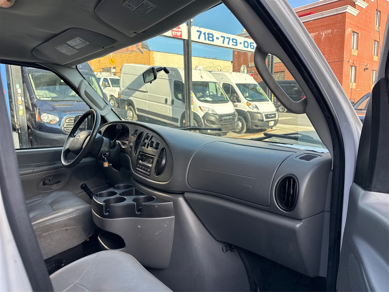 Ford Econoline Wagon E-350 Super Ext XLT 2006