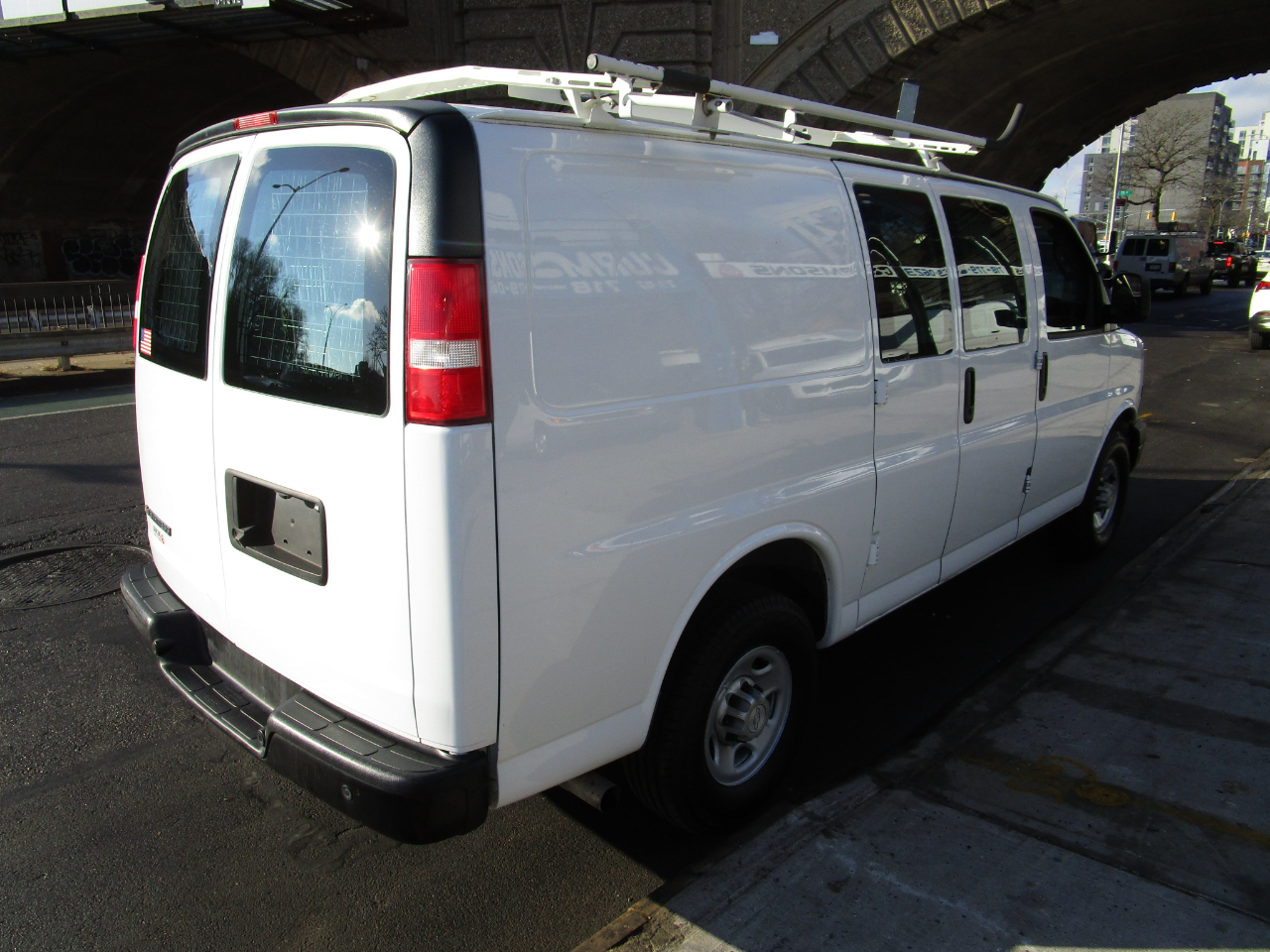 Chevrolet Express Cargo Van RWD 2500 135" 2018