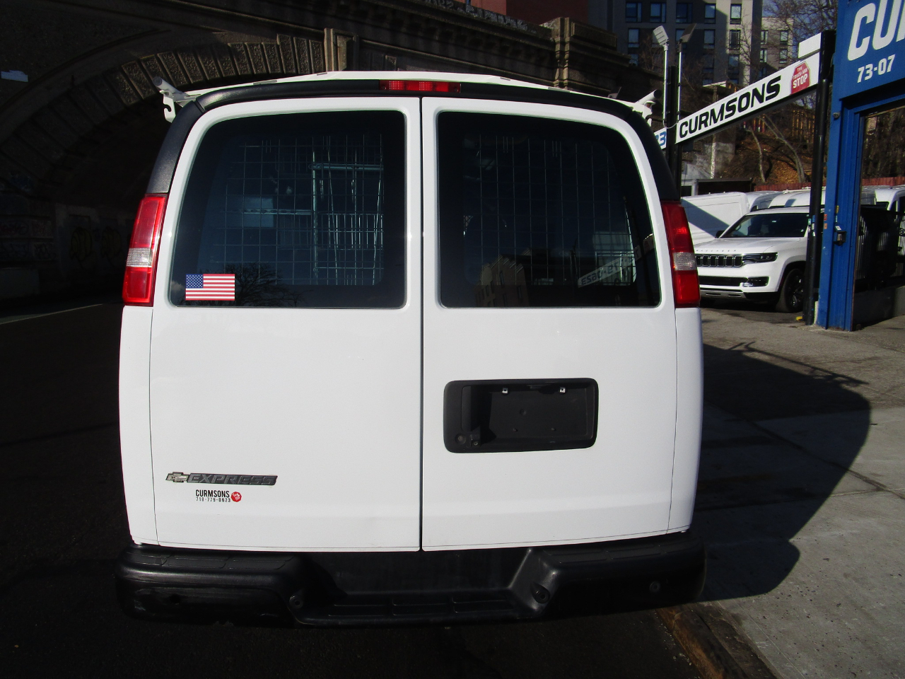 Chevrolet Express Cargo Van RWD 2500 135" 2018