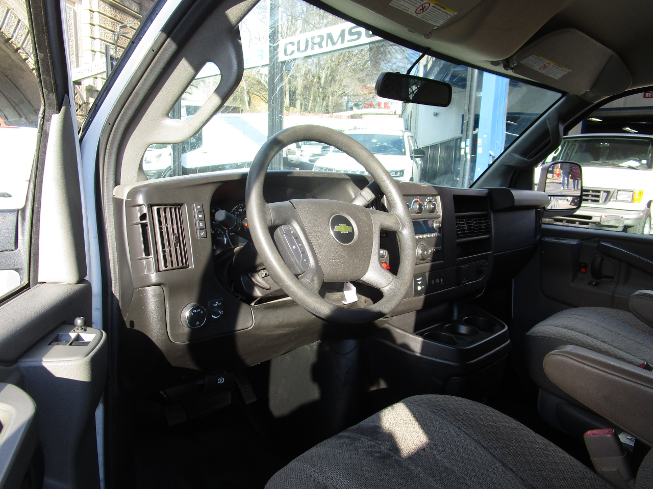 Chevrolet Express Cargo Van RWD 2500 135" 2018