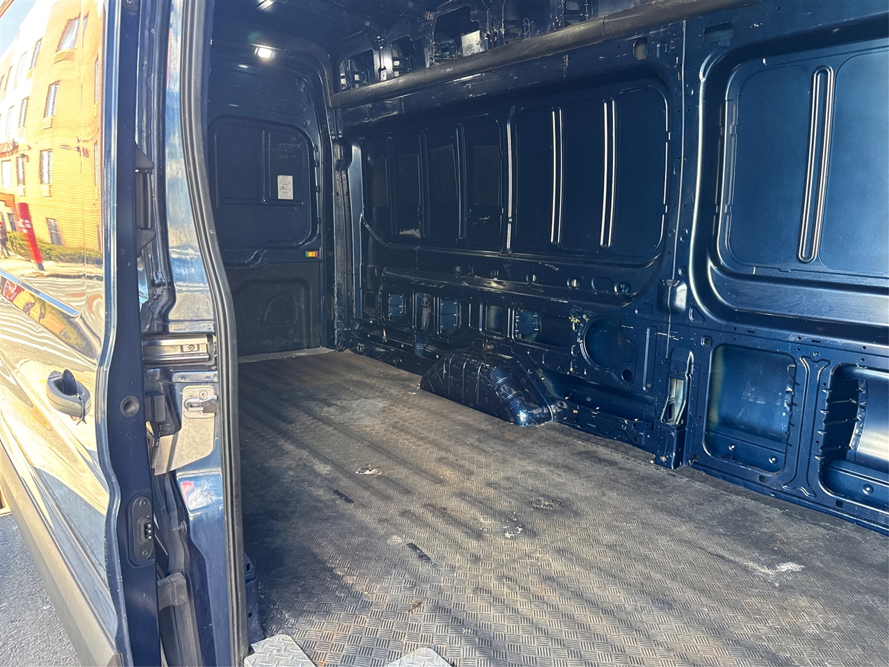 Ford Transit Van T-250 148" EL Hi Rf 9000 GVWR Sliding RH Dr 2019