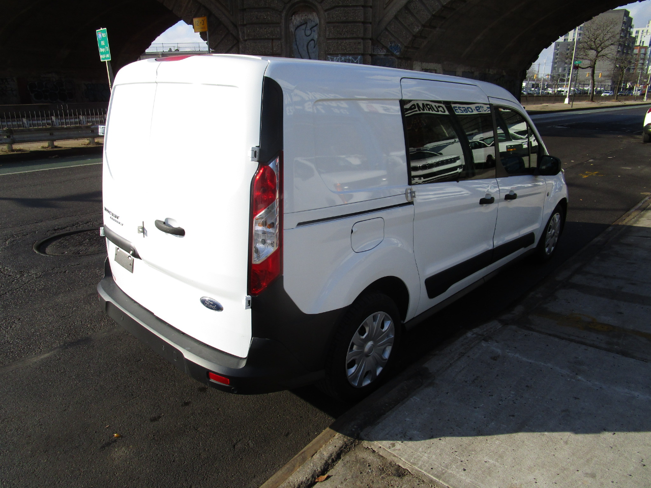 Ford Transit Connect Van XL LWB w/Rear Symmetrical Doors 2023