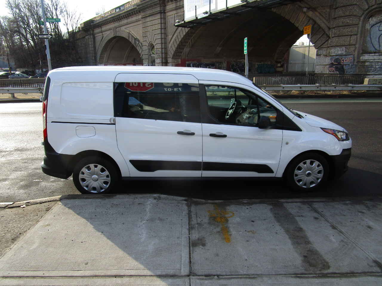 Ford Transit Connect Van XL LWB w/Rear Symmetrical Doors 2023