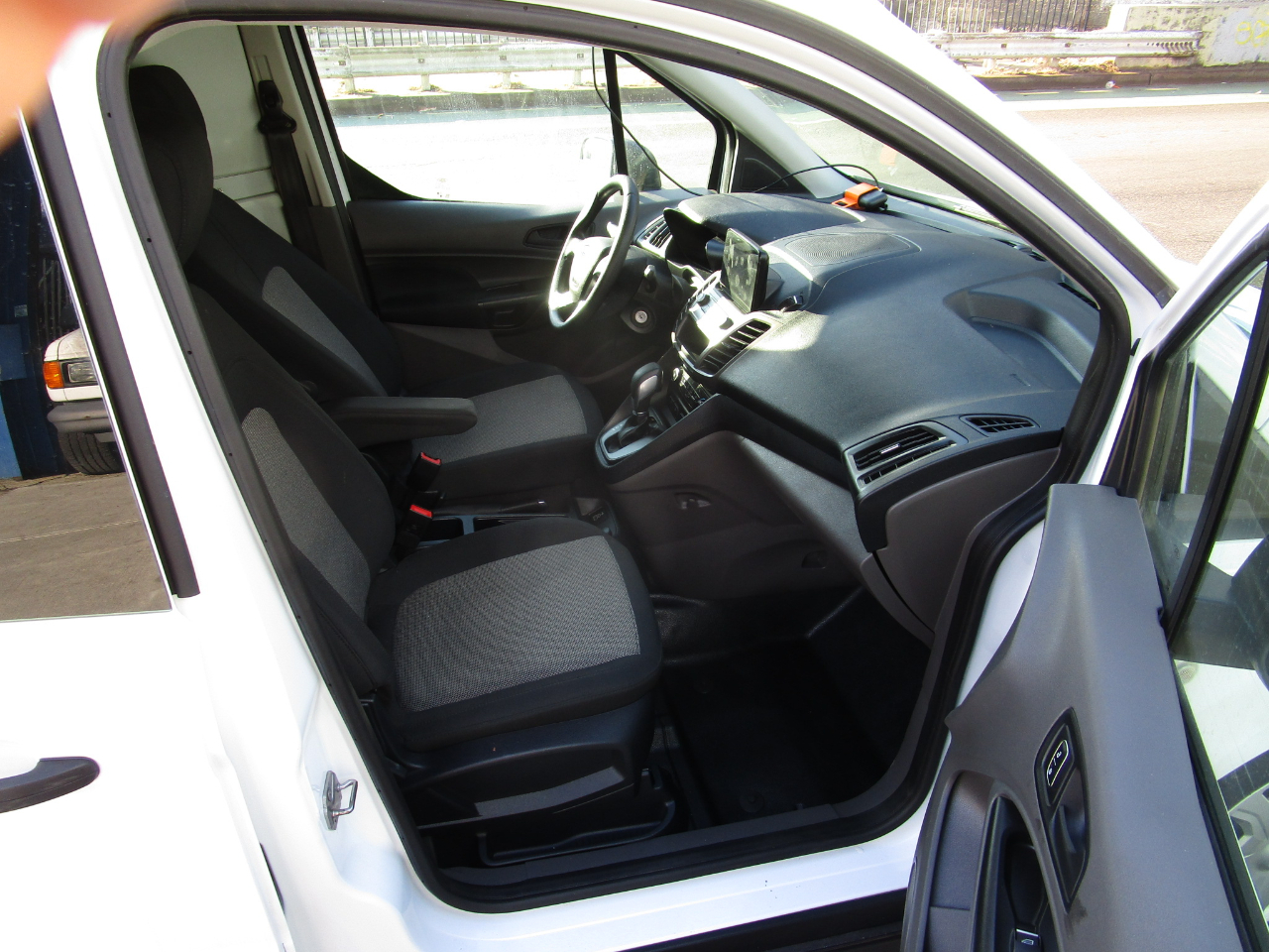 Ford Transit Connect Van XL LWB w/Rear Symmetrical Doors 2023