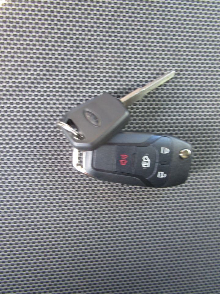 Ford Transit Connect Van XL LWB w/Rear Symmetrical Doors 2023