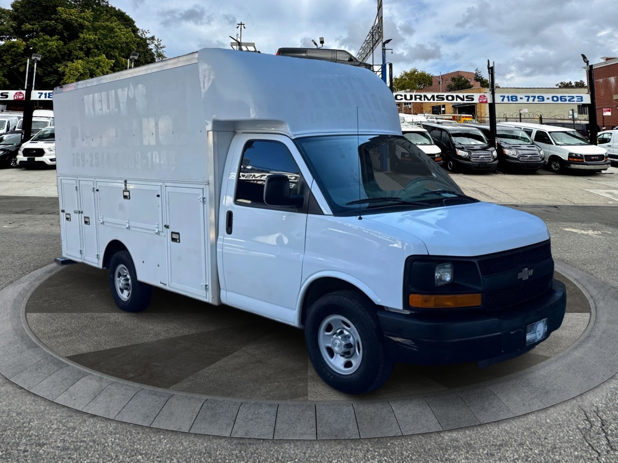 2015 Chevrolet Express Commercial Cutaway 3500 Van 139"