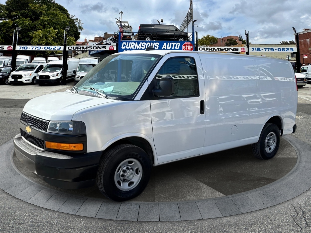 Chevrolet Express Cargo Van RWD 2500 135" 2021