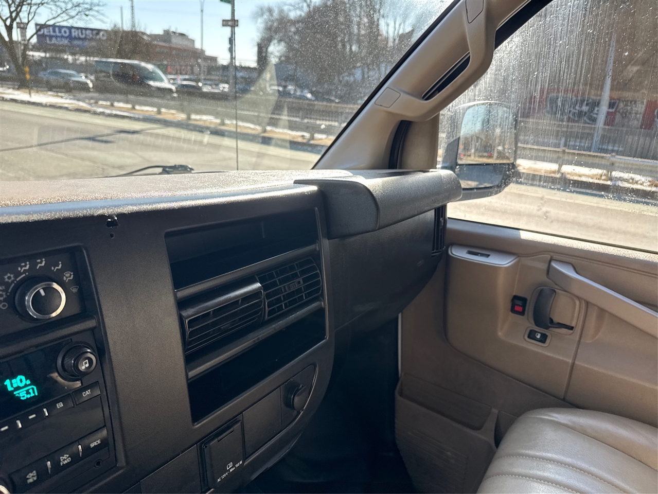 Chevrolet Express Cargo Van RWD 2500 135" 2021