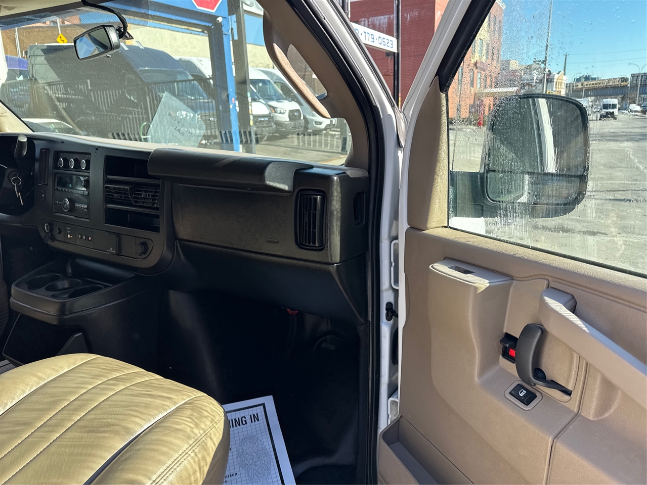 Chevrolet Express Cargo Van RWD 2500 135" 2021