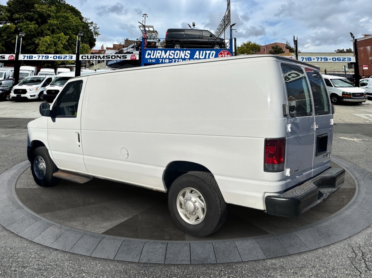 Ford Econoline Cargo Van E-250 Commercial 2012