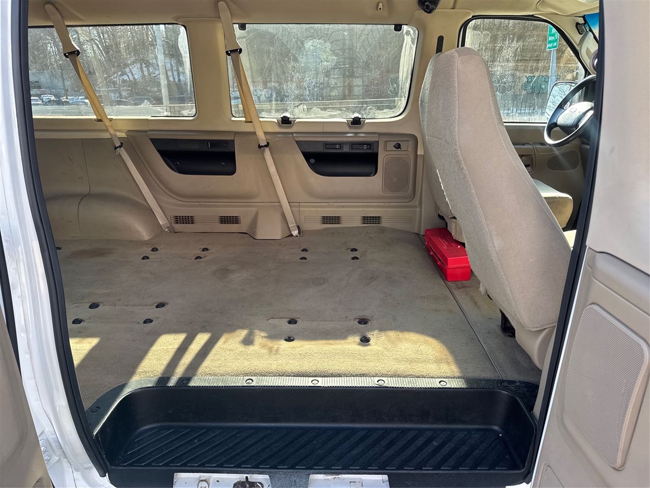 Ford Econoline Wagon E-350 Super Duty XLT 2008