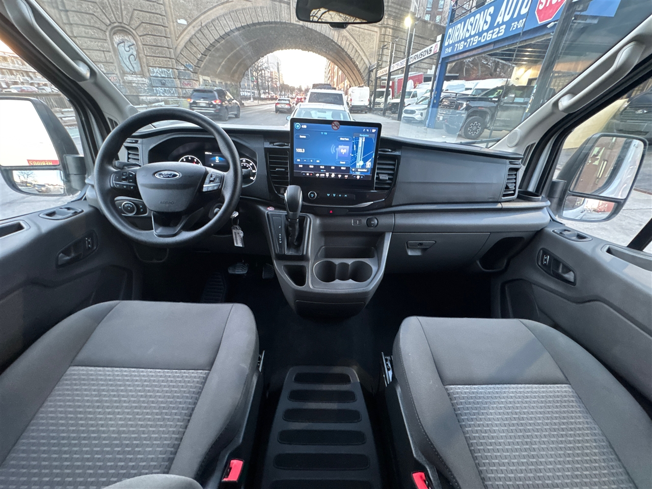 Ford Transit Passenger Wagon T-350 148" Med Roof XLT RWD 2025