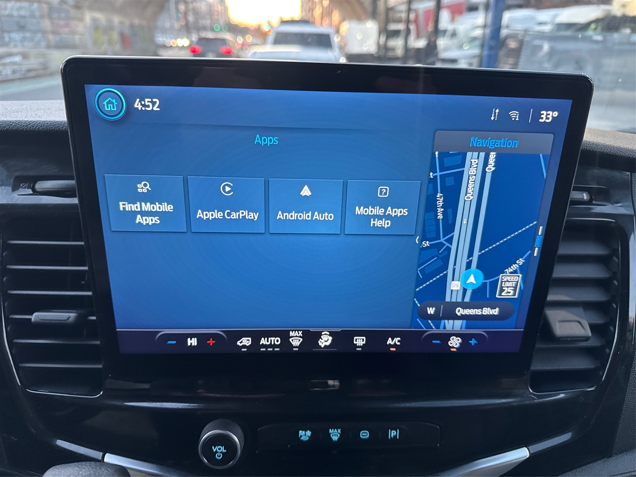 Ford Transit Passenger Wagon T-350 148" Med Roof XLT RWD 2025