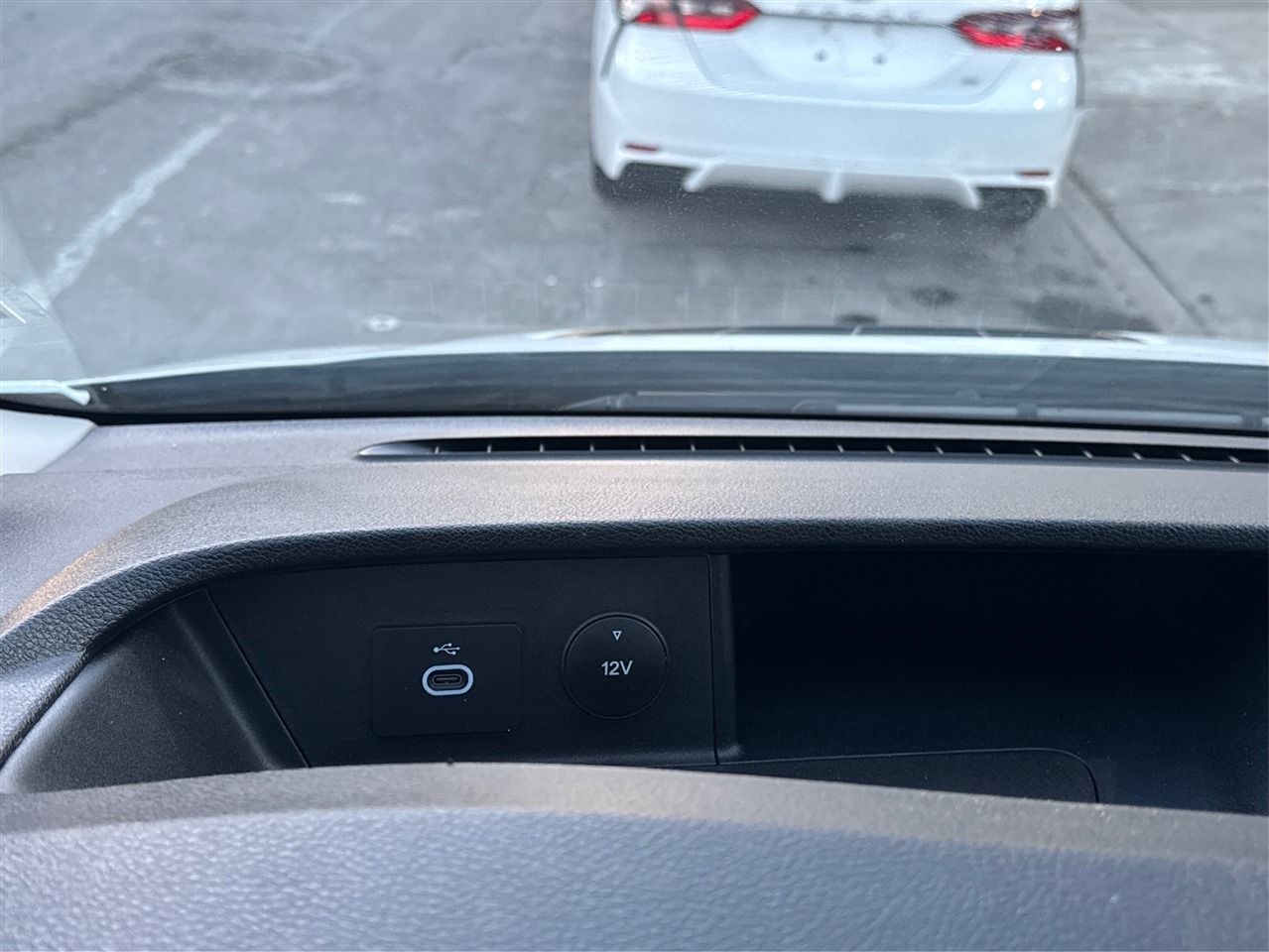 Ford Transit Passenger Wagon T-350 148" Med Roof XLT RWD 2025