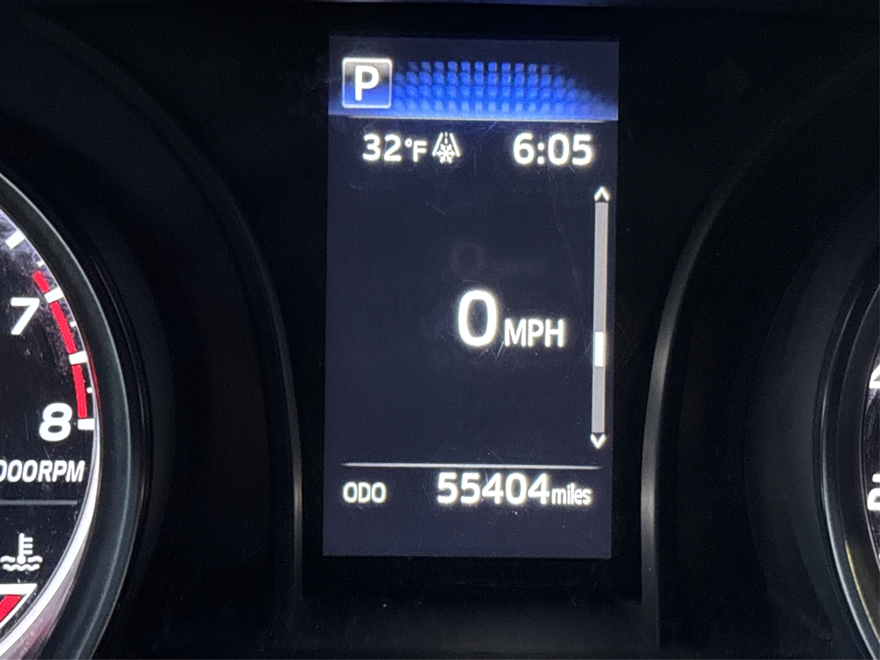 Toyota Camry Hybrid SE Nightshade CVT (Natl) 2023