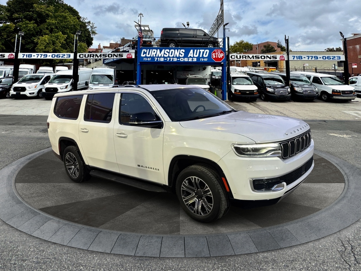 Jeep Wagoneer L Series II 4x2 *Ltd Avail* 2024