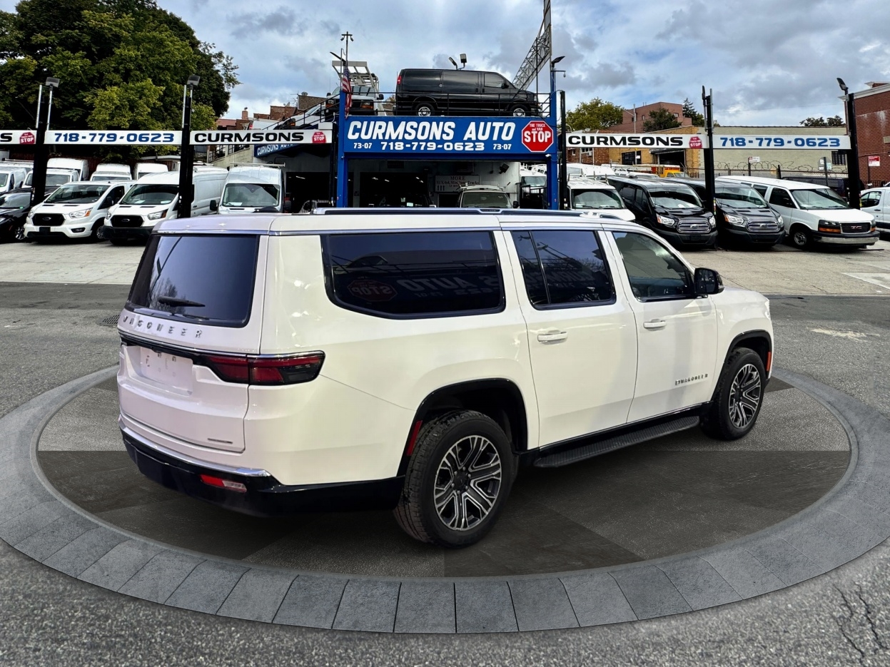 Jeep Wagoneer L Series II 4x2 *Ltd Avail* 2024